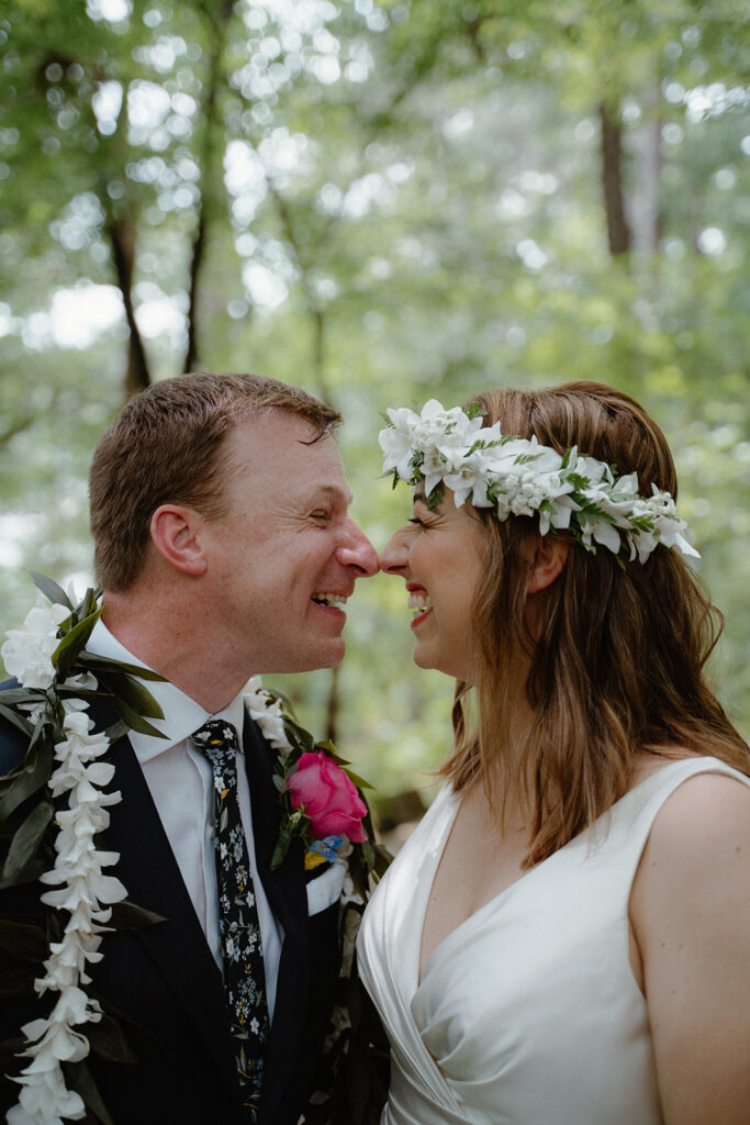 Photo of bride and groom in the forrest in Hot Springs at Garvan Gardens